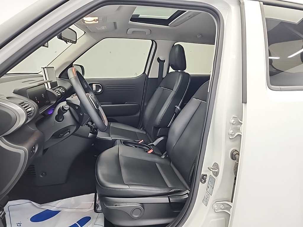 HYUNDAI Casper - Vista 11