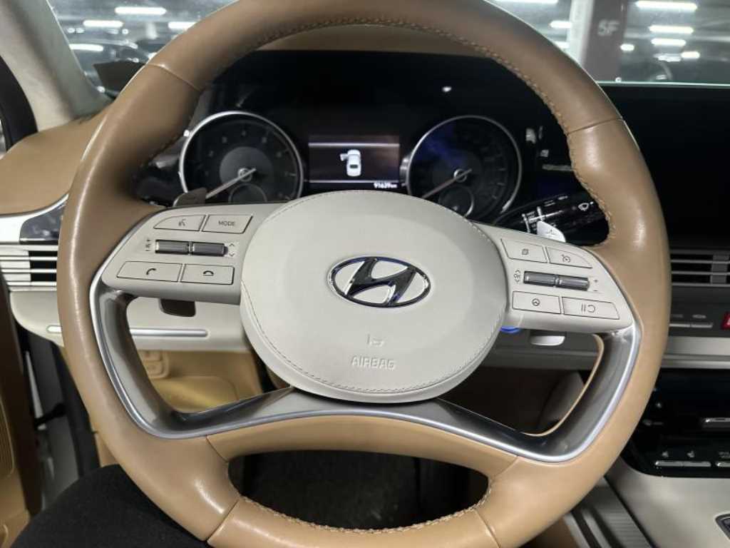 HYUNDAI Grandeur - Vista 3