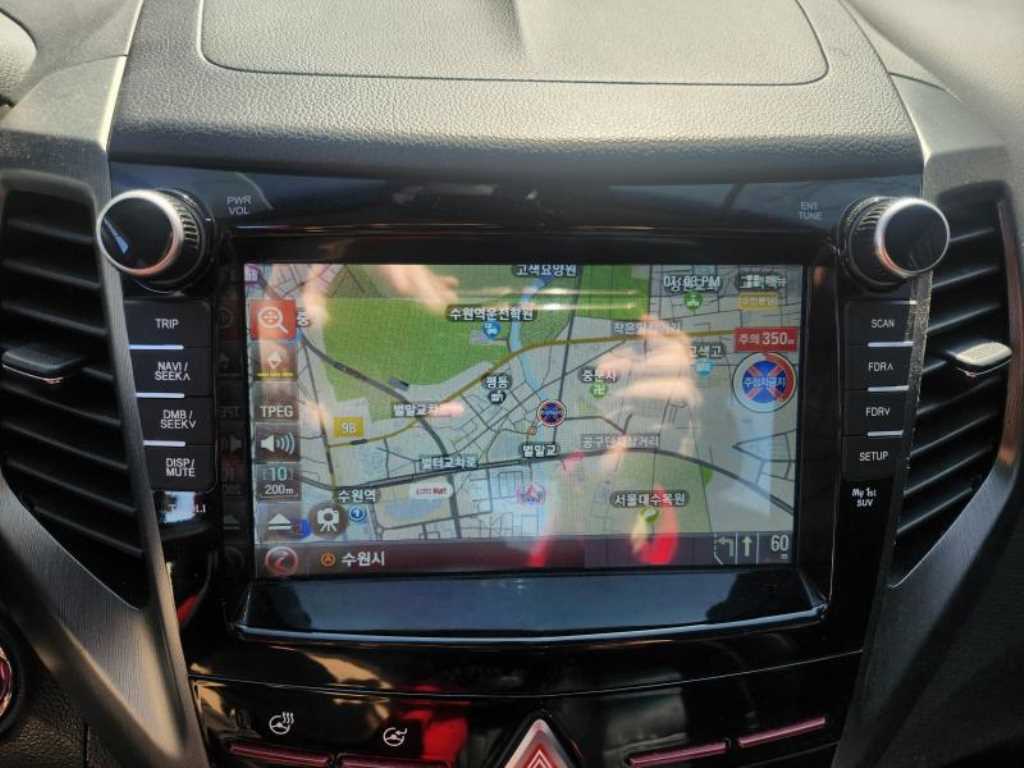 Ssangyong Tivoli - Vista 9