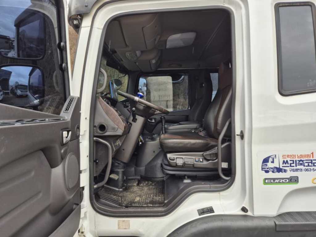 medium and large cargo truck 2019 Blanco - Importación desde Corea - HF Imports Iquique - Foto 14
