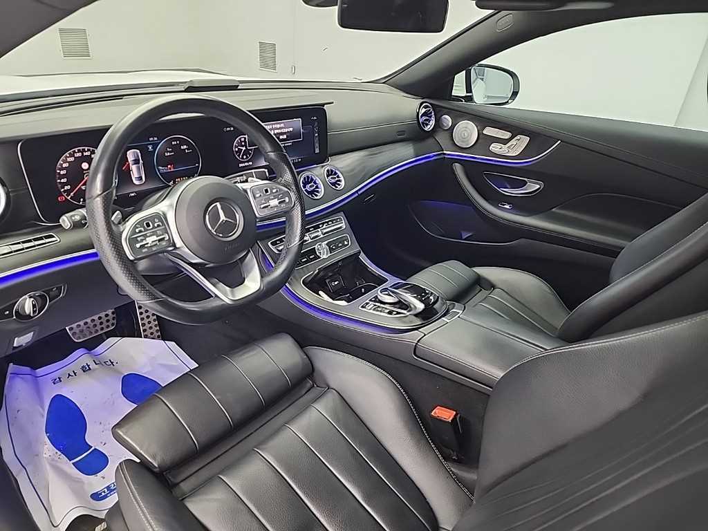 Mercedes Benz E class - Vista 7