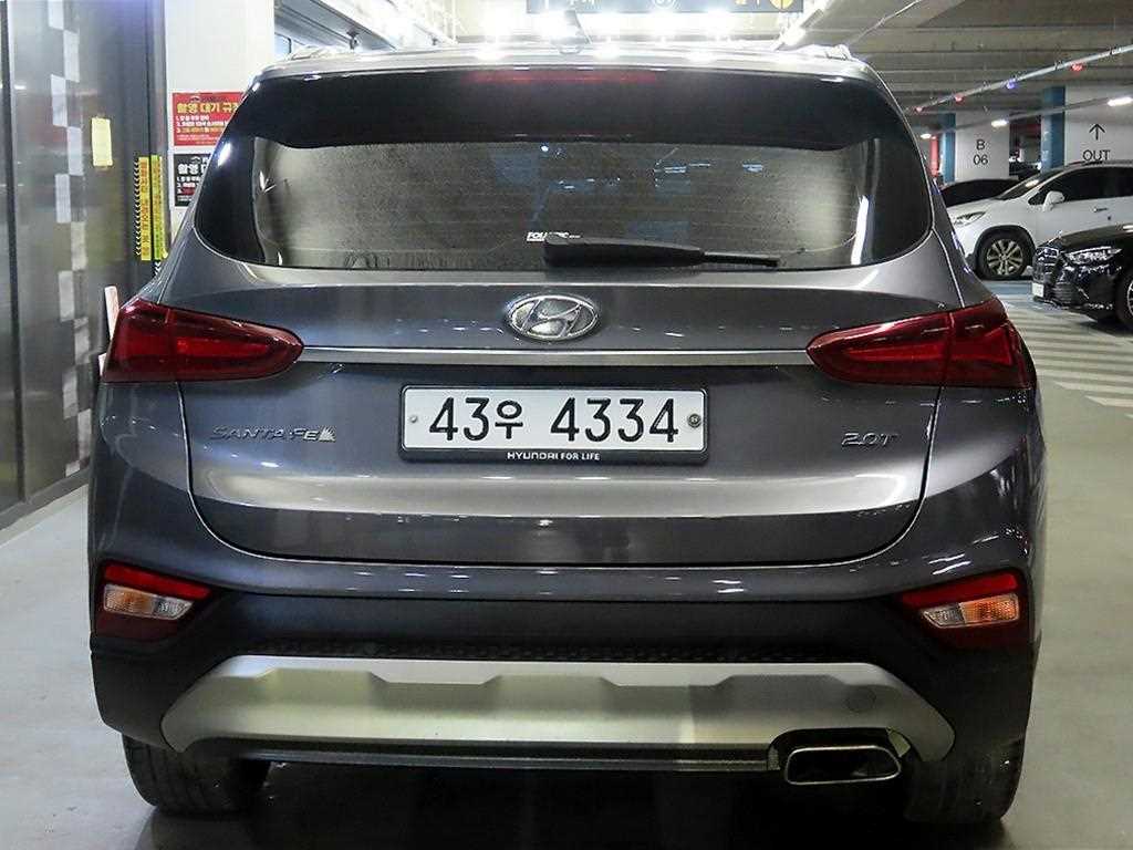 HYUNDAI Santa Fe - Vista 5