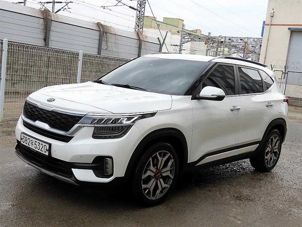KIA Seltos - Vista 2