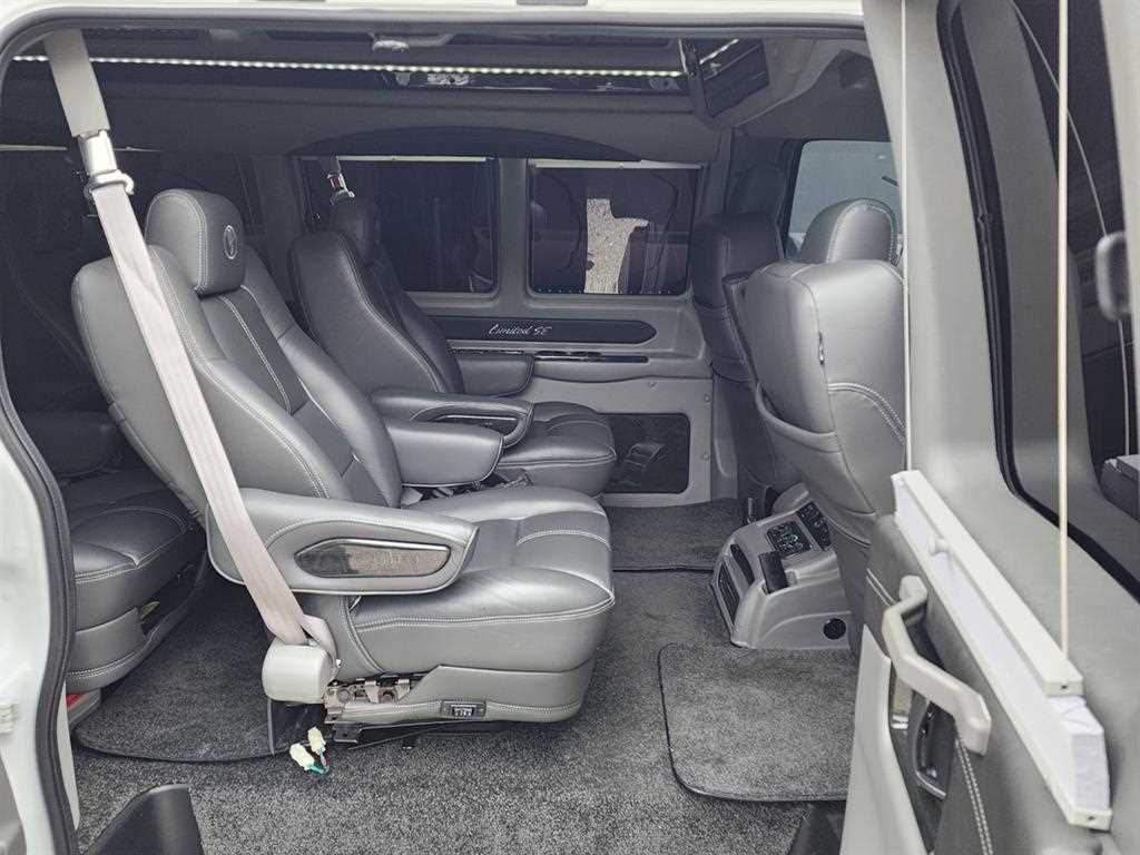 Chevrolet Express van 2017 Blanco - Importación desde Corea - HF Imports Iquique - Foto 13