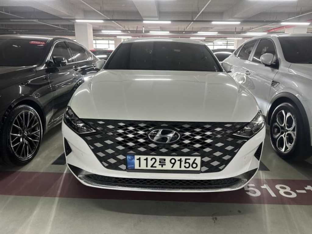 HYUNDAI Grandeur - Vista 2