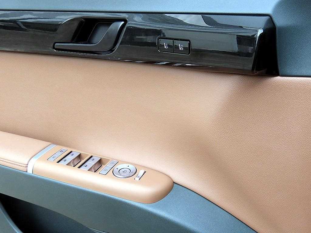 HYUNDAI Grandeur - Vista 11