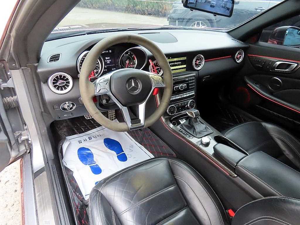 Mercedes Benz SLK Class - Vista 7