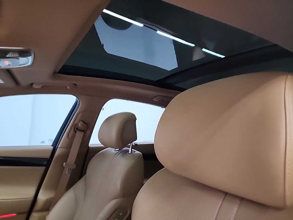 Genesis G80 2025 Negro - Importación desde Corea - HF Imports Iquique - Foto 15