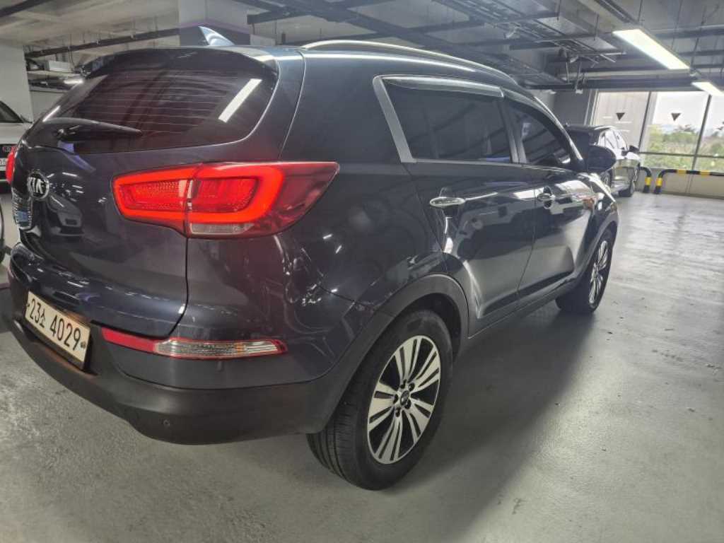 KIA Sportage - Vista 4
