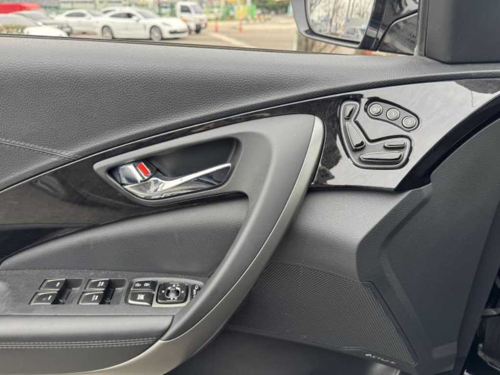 HYUNDAI Grandeur 2015 Negro - Importación desde Corea - HF Imports Iquique - Foto 17