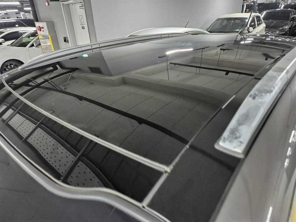 KIA Sportage - Vista 5