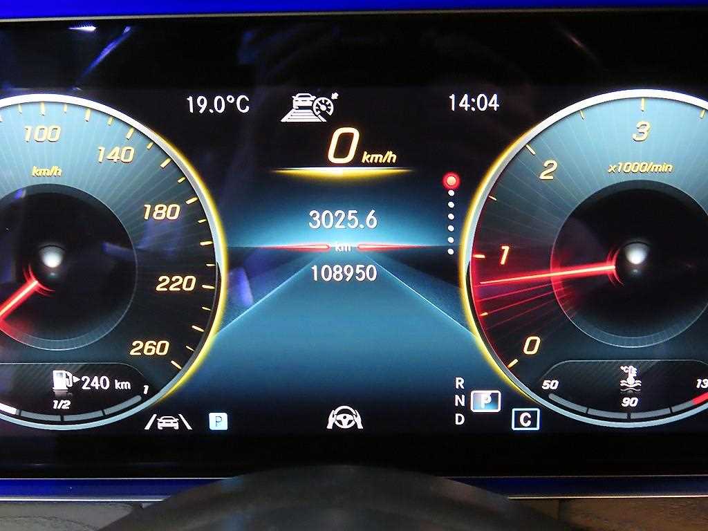 Mercedes Benz E class - Vista 9