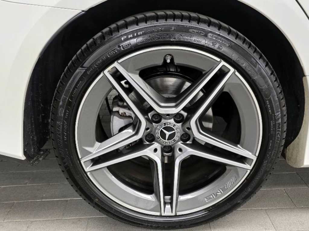 Mercedes Benz CLS Class - Vista 5