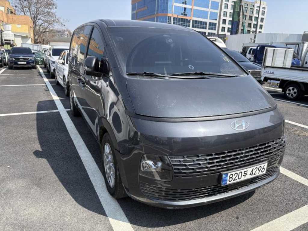 HYUNDAI Staria - Vista 3