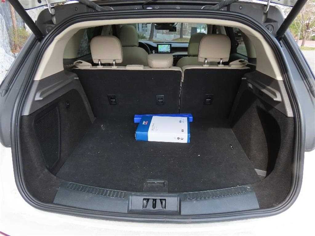 Lincoln Corsair 2021 Blanco - Importación desde Corea - HF Imports Iquique - Foto 18