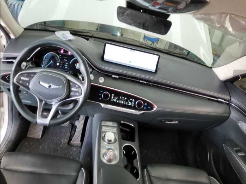 Genesis GV70 - Vista 5