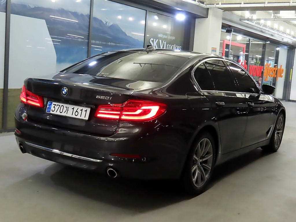 BMW 5 Series - Vista 4
