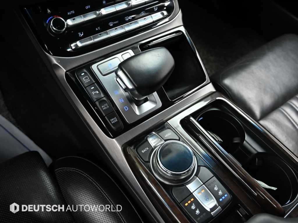 Genesis EQ900 - Vista 9