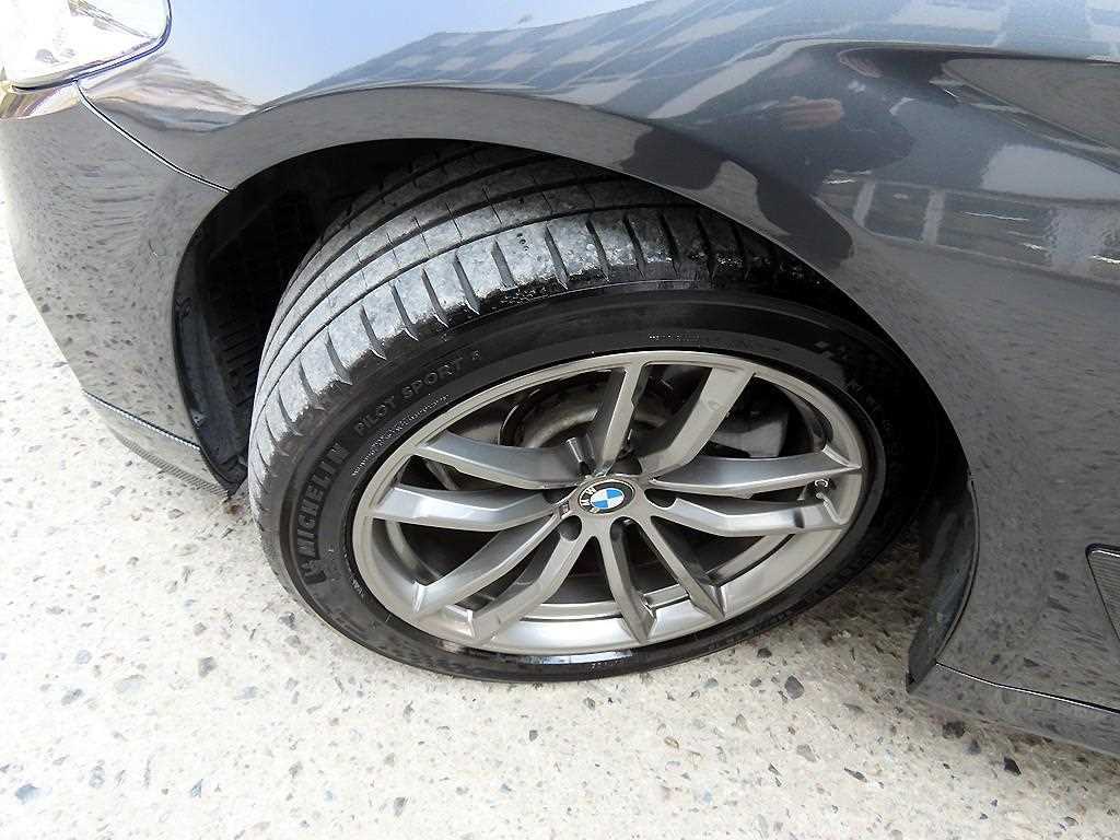 BMW 5 Series 2018 Gris - Importación desde Corea - HF Imports Iquique - Foto 20