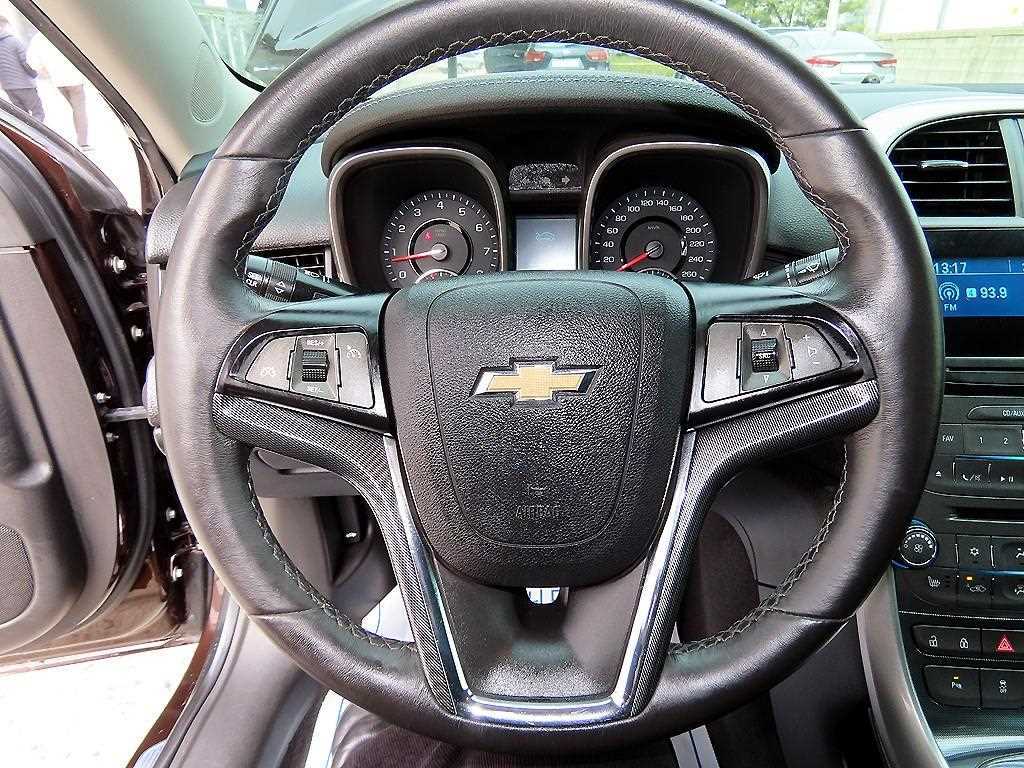 Chevrolet Malibu - Vista 8
