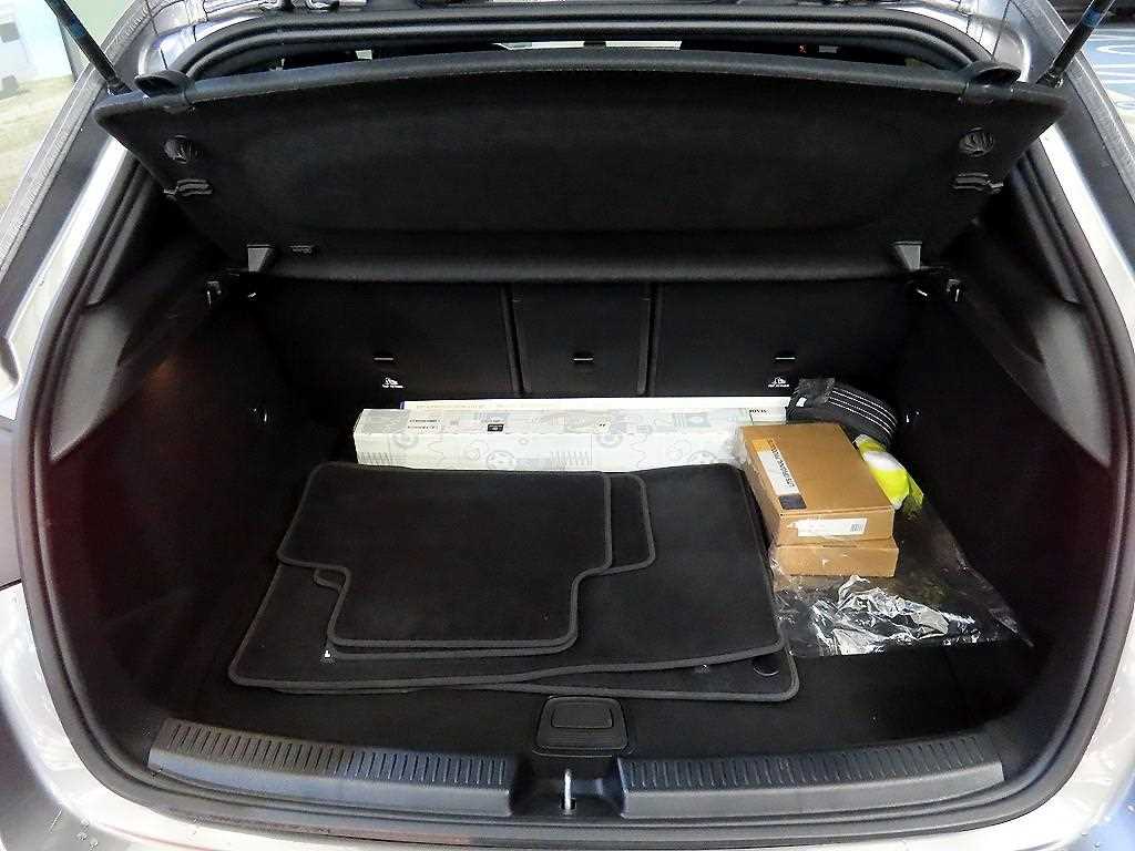 Mercedes Benz A Class 2022 Gris - Importación desde Corea - HF Imports Iquique - Foto 17