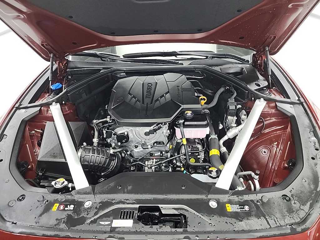 Genesis G70 - Vista 5