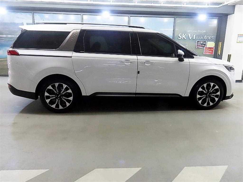 KIA Carnival - Vista 3