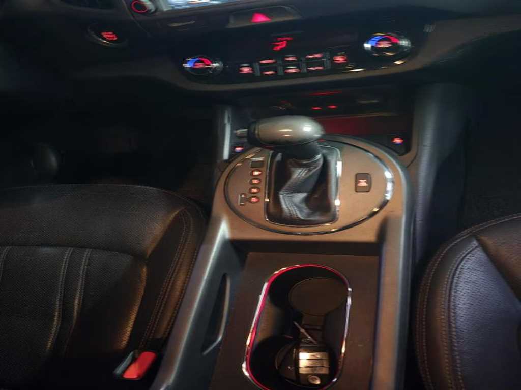 KIA Sportage - Vista 11