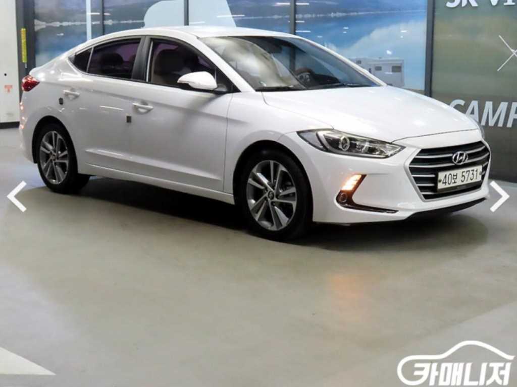 HYUNDAI Avante 2017 Blanco - Importación desde Corea - HF Imports Iquique - Foto 1