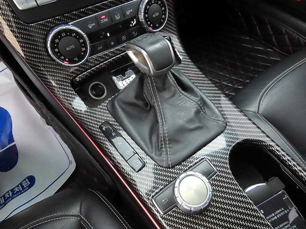 Mercedes Benz SLK Class - Vista 10