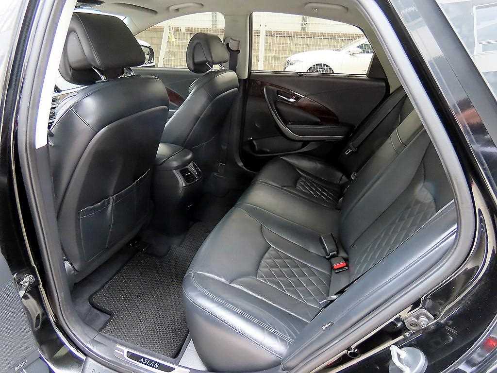 HYUNDAI Aslan - Vista 6