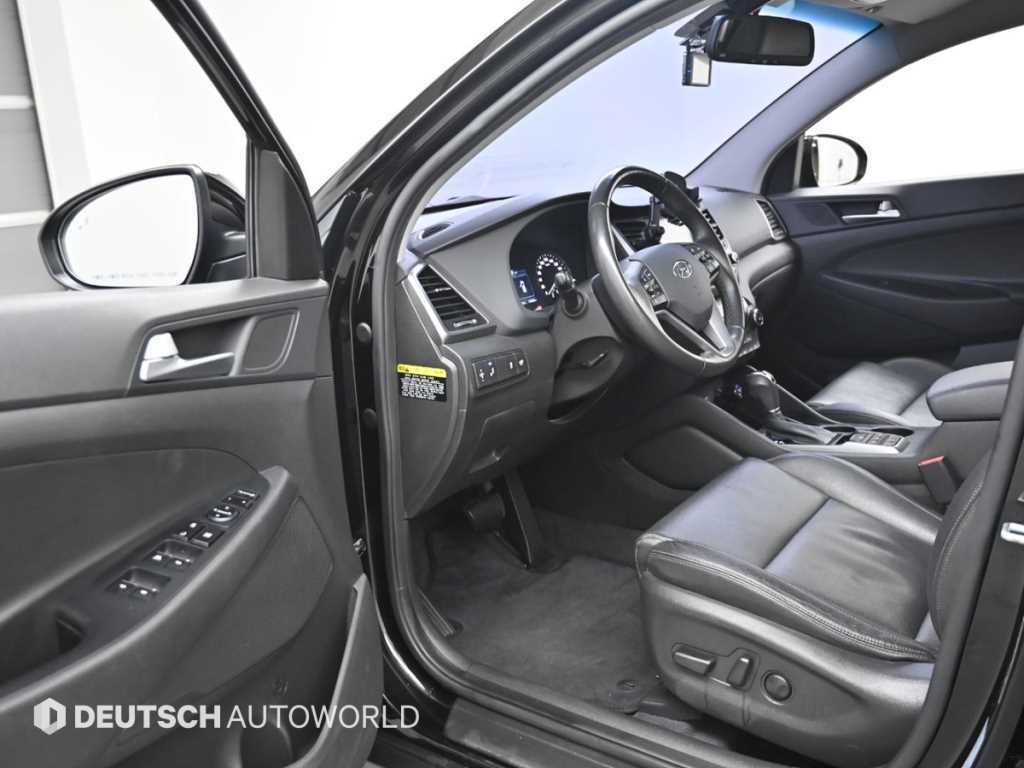 HYUNDAI Tucson - Vista 11