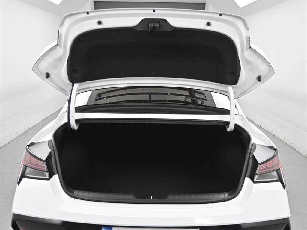 HYUNDAI Avante 2025 Blanco - Importación desde Corea - HF Imports Iquique - Foto 19