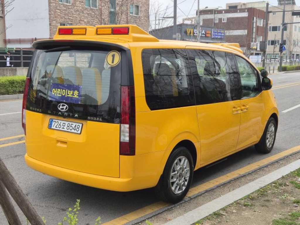 HYUNDAI Staria - Vista 6