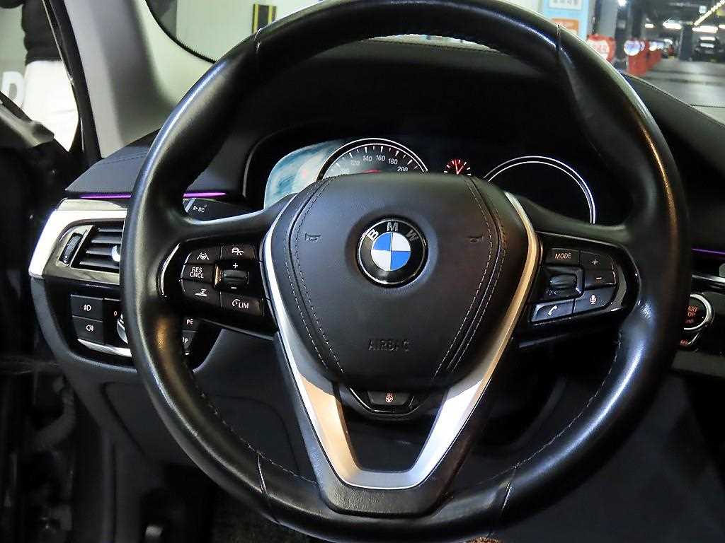 BMW 5 Series - Vista 8