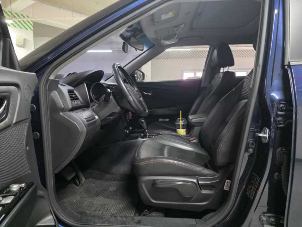 Ssangyong Tivoli - Vista 7