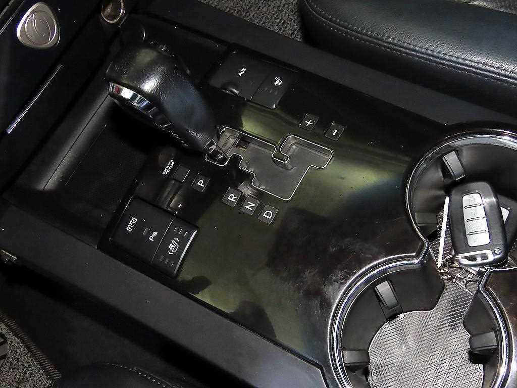 KIA Mohave - Vista 12