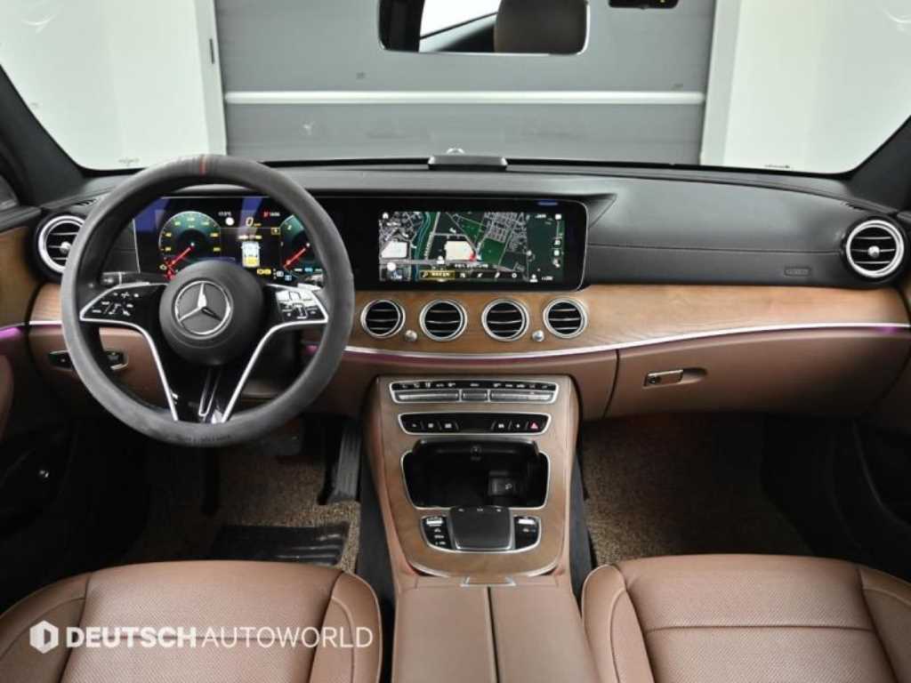 Mercedes Benz E class - Vista 7