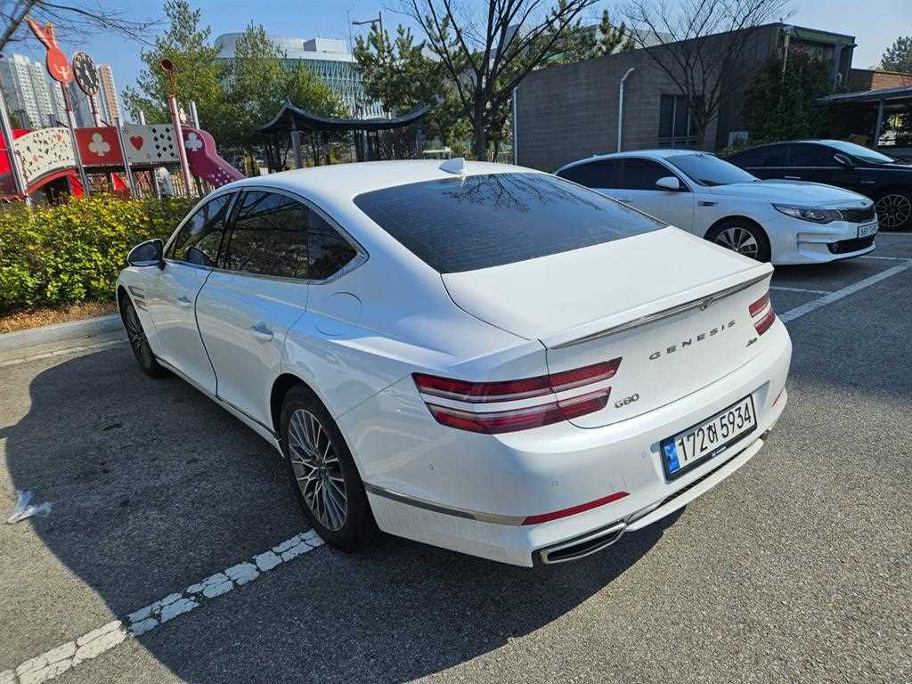 Genesis G80 - Vista 5