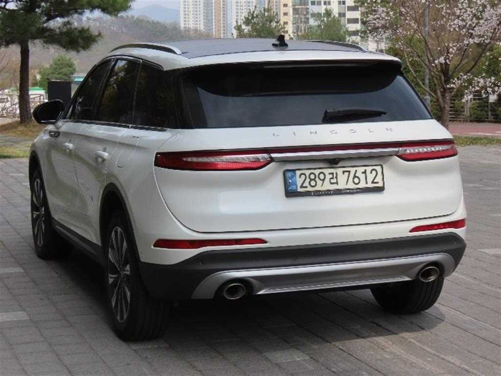 Lincoln Corsair - Vista 4