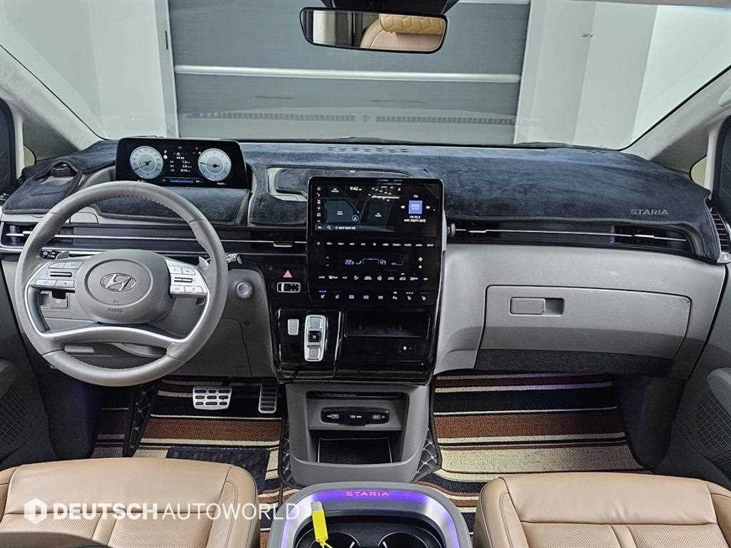 HYUNDAI Staria - Vista 6