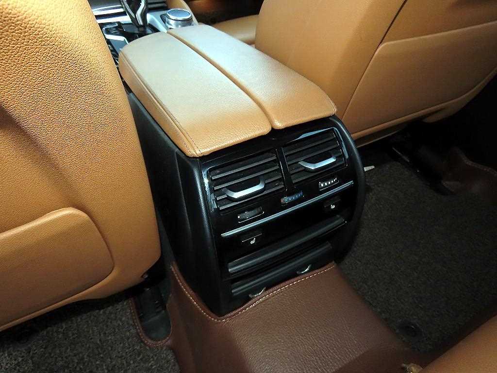 BMW 5 Series 2018 Gris - Importación desde Corea - HF Imports Iquique - Foto 16