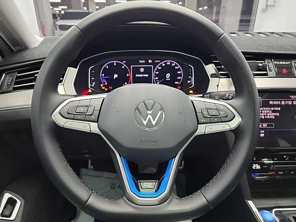 Volkswagen Passat - Vista 9