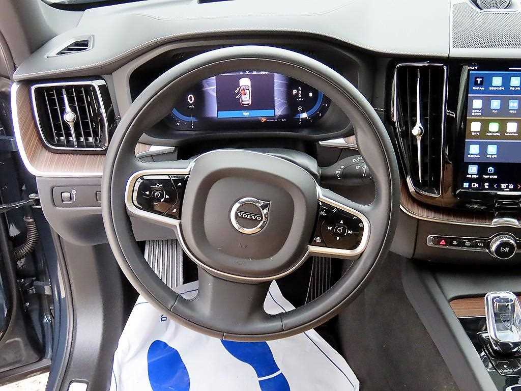 Volvo XC60 - Vista 8