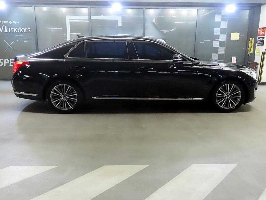 Genesis EQ900 - Vista 3