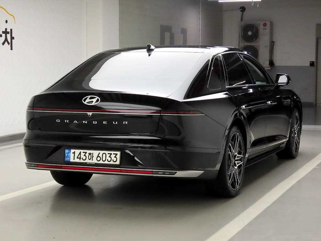 HYUNDAI Grandeur - Vista 2