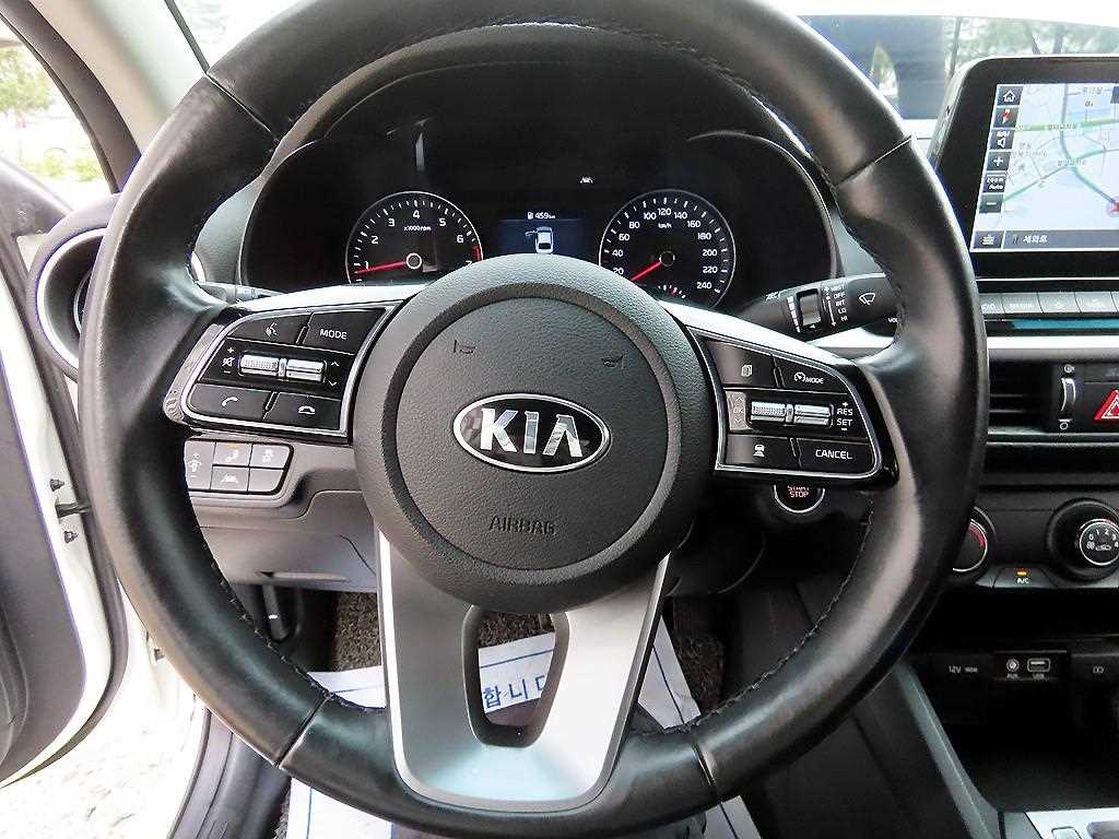 KIA K3 - Vista 8