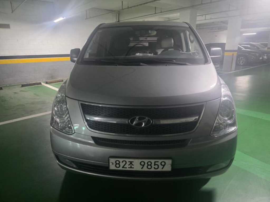 HYUNDAI Starex 2016