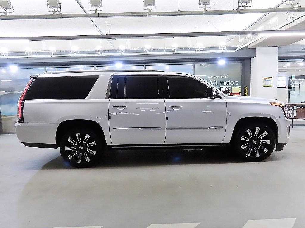 Cadillac Escalade - Vista 3