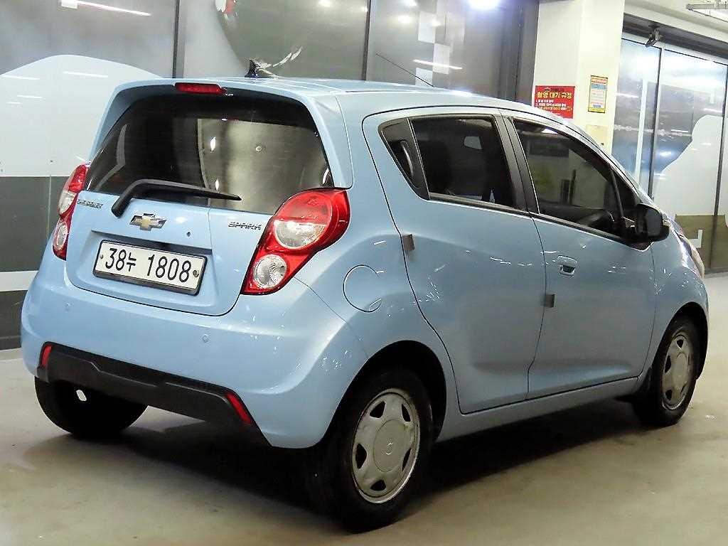 Chevrolet Spark - Vista 4